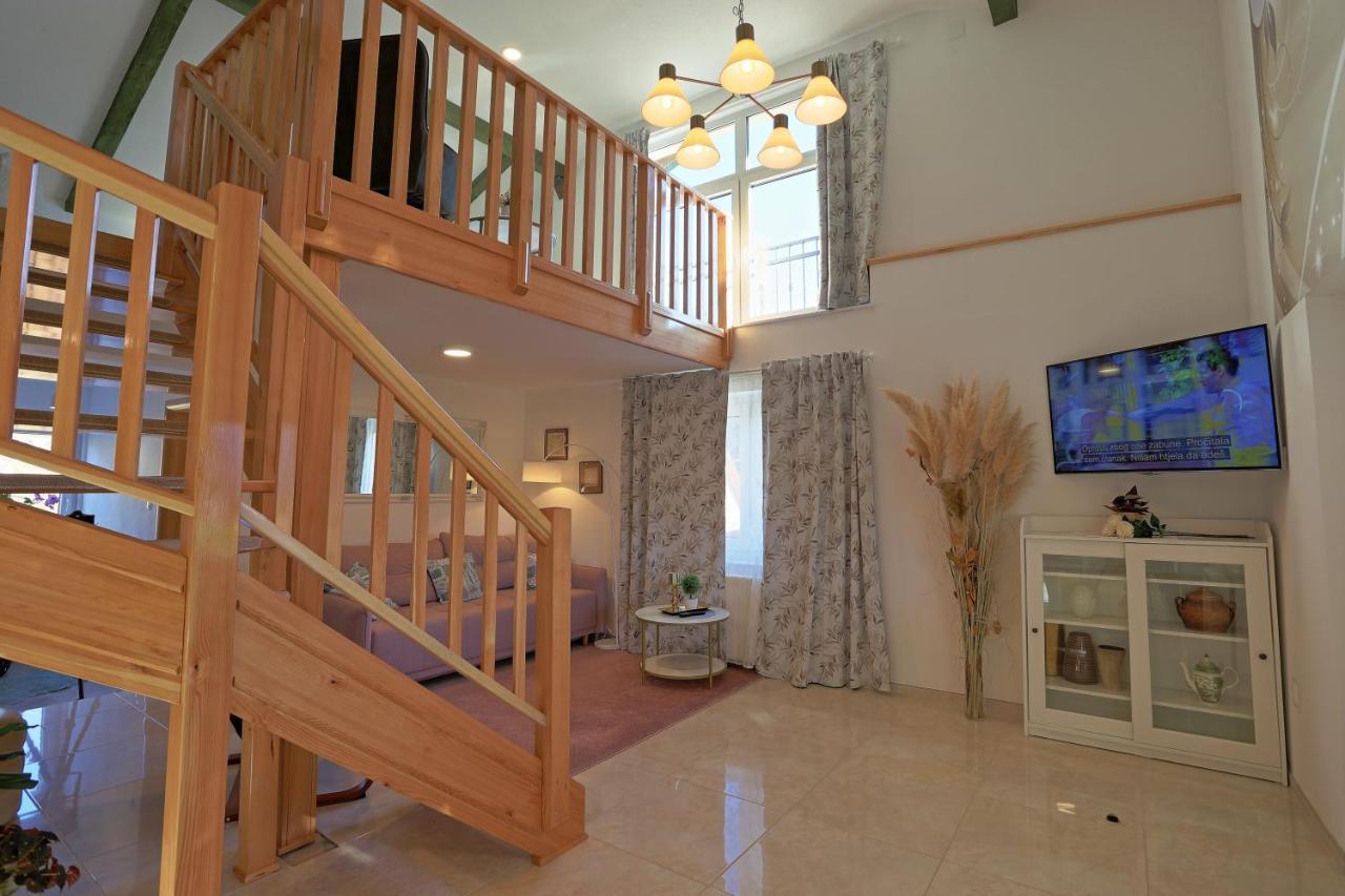 Villa Punta Lika Otočac Esterno foto